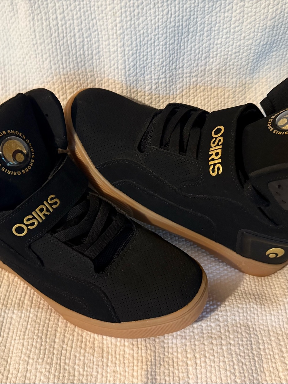 Osiris Rize Ultra Black/Gold/Gum Men’s Size 10.5 – New Condition